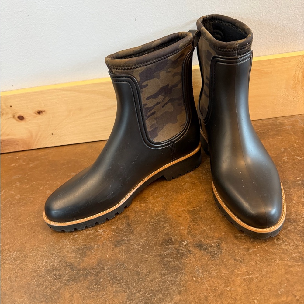 Bernardo Black Ankle Boots with Camo Accent